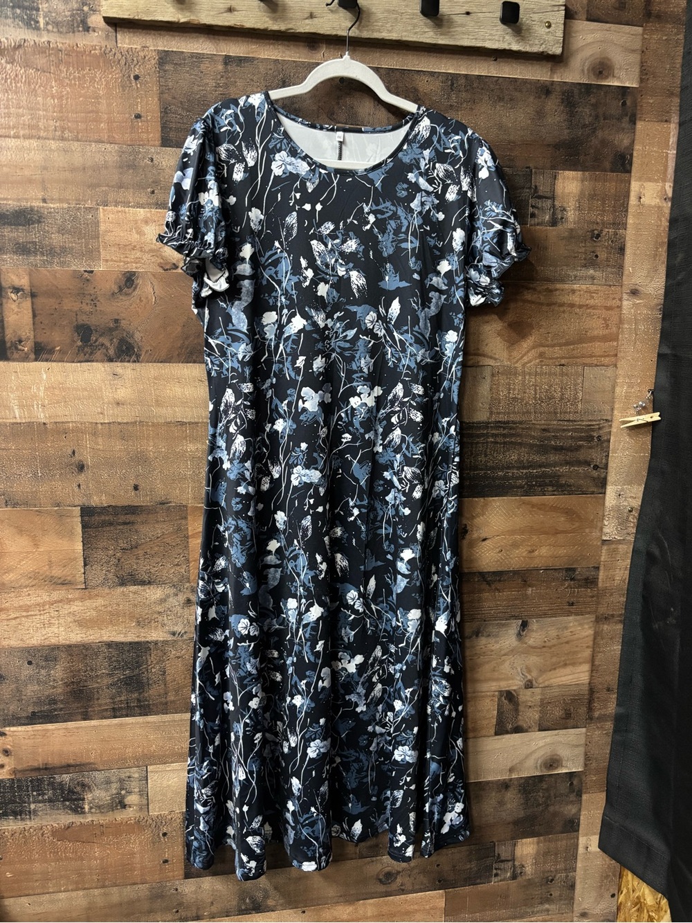 Black and Blue Floral Maxi Dress with Short Ruffled Sleeves
